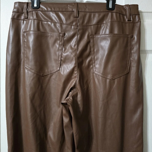 NWOT Madden NYC Brown Faux Leather Straight-Leg Pants, Relaxed Fit, Size 17. - Picture 8 of 12